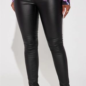 High Rise Leather Black Pants.